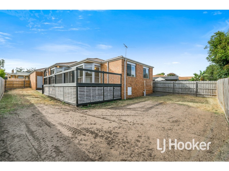 9 Albrecht Avenue, Berwick VIC 3806