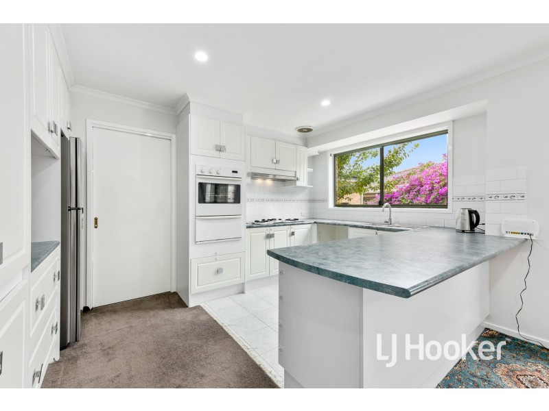 24 Cumberland Chase, Hampton Park VIC 3976