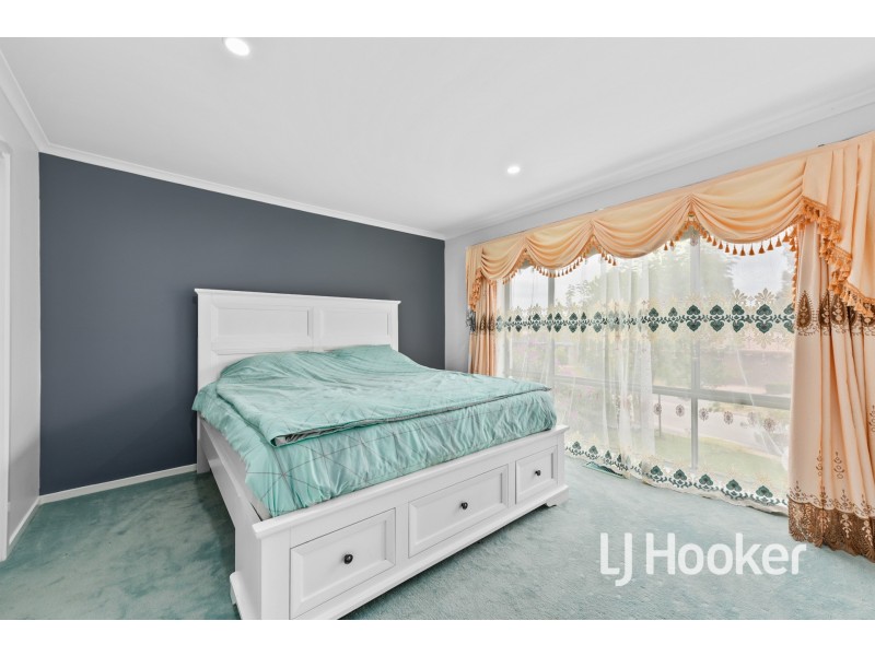 24 Cumberland Chase, Hampton Park VIC 3976