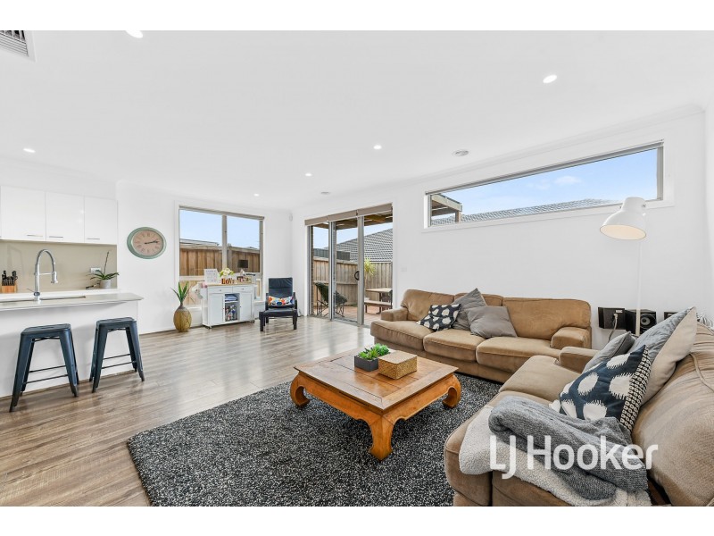 50 Bona Vista Rise, Clyde VIC 3978