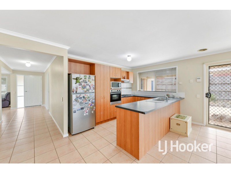 25 Fleet Street, Narre Warren South VIC 3805