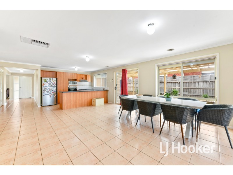 25 Fleet Street, Narre Warren South VIC 3805
