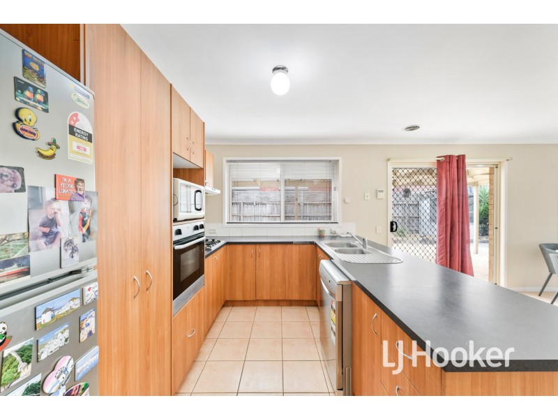 25 Fleet Street, Narre Warren South VIC 3805