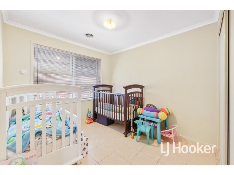 25 Fleet Street, Narre Warren South VIC 3805