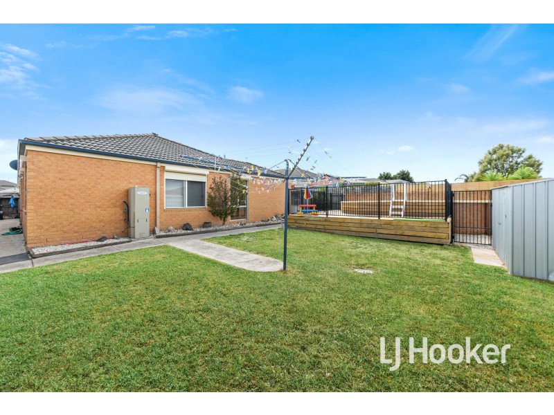 25 Fleet Street, Narre Warren South VIC 3805