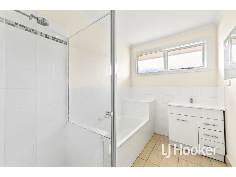 3 Geraldine Drive, Hampton Park VIC 3976