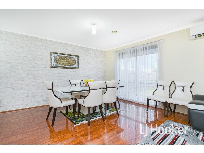 83 Sandalwood Drive, Pakenham VIC 3810