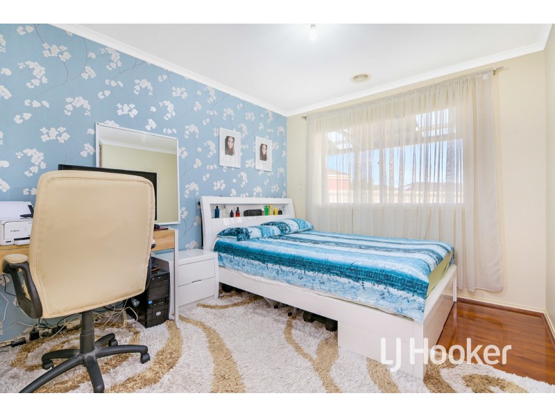 83 Sandalwood Drive, Pakenham VIC 3810