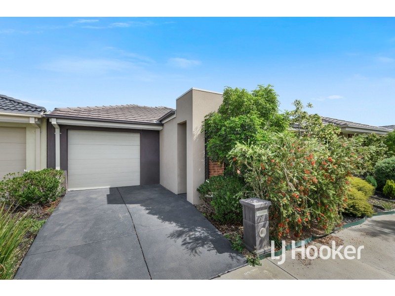 10 Hestia Avenue, Cranbourne West VIC 3977