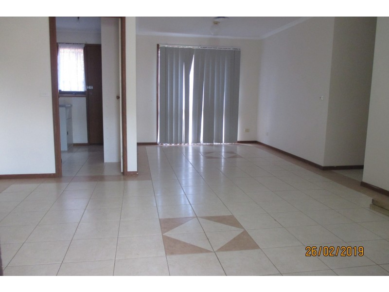 5 Michelle Drive, Hampton Park VIC 3976