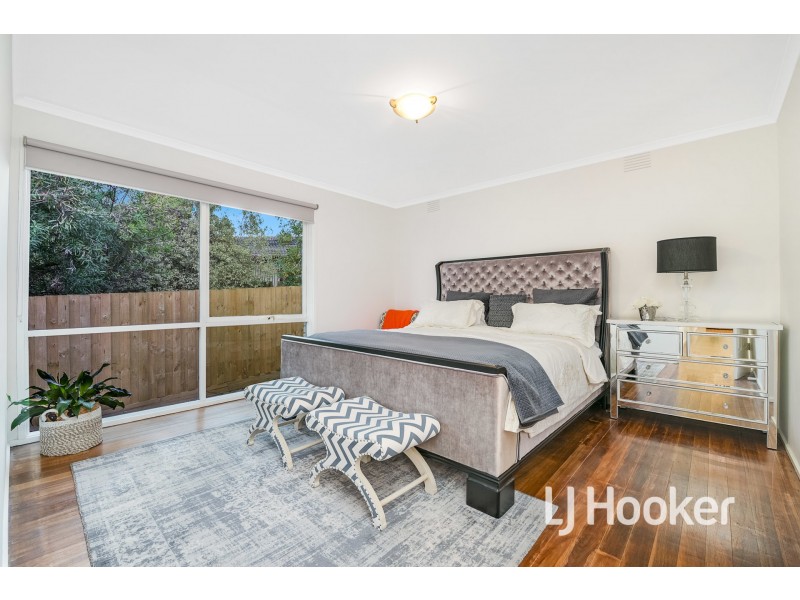 34 Mahon Crescent, Narre Warren VIC 3805