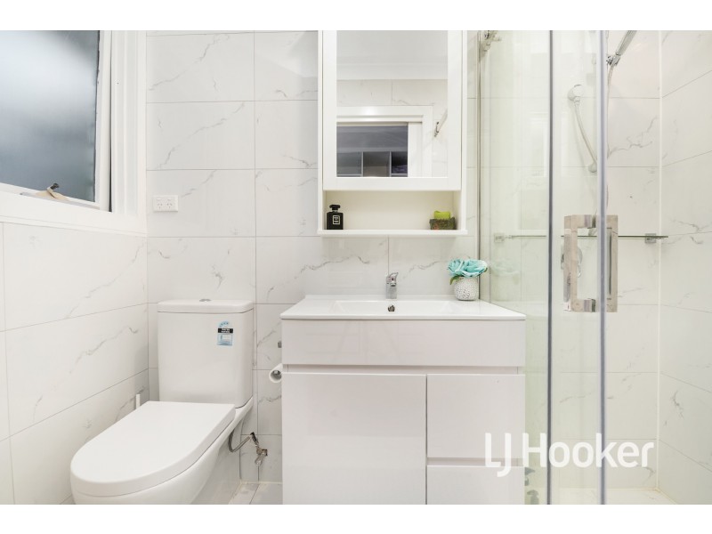 34 Mahon Crescent, Narre Warren VIC 3805