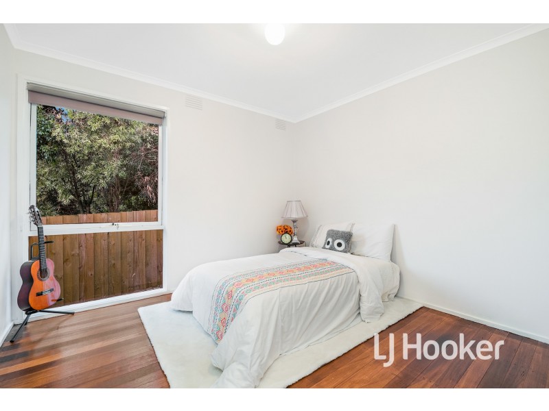 34 Mahon Crescent, Narre Warren VIC 3805