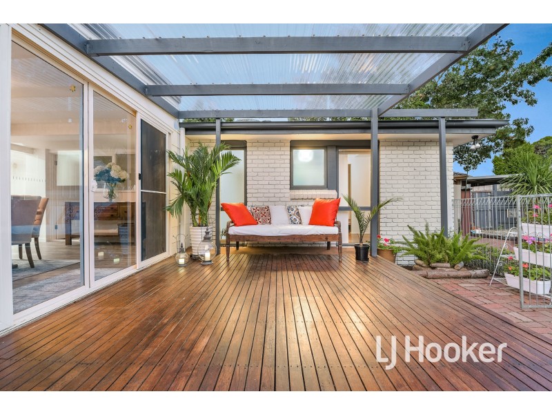 34 Mahon Crescent, Narre Warren VIC 3805
