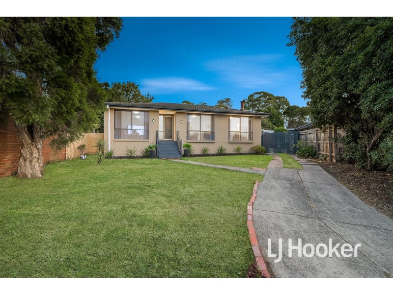 34 Mahon Crescent, Narre Warren VIC 3805