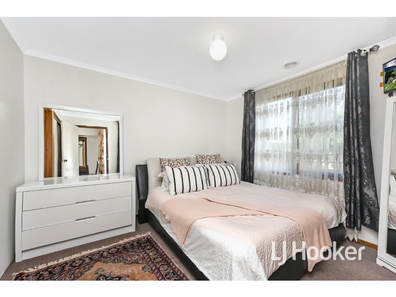 70 Scotsburn Way, Endeavour Hills VIC 3802