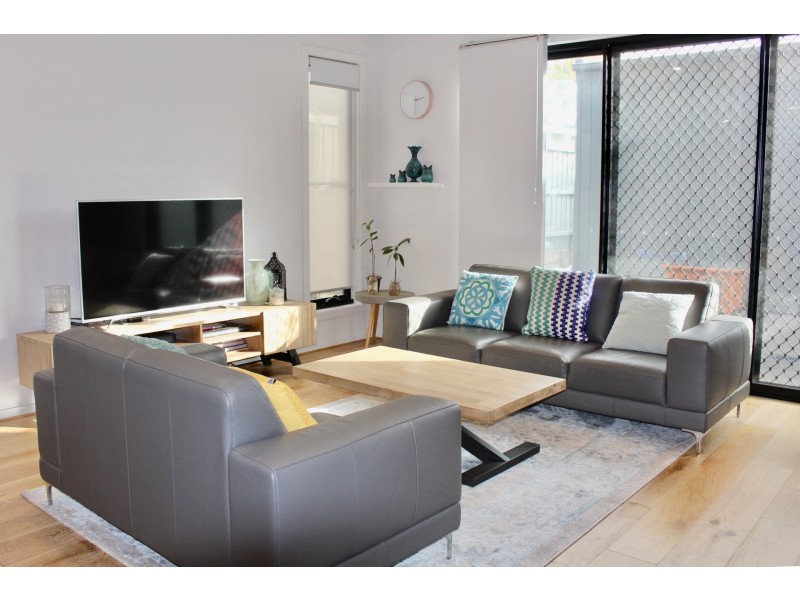 69 Hayton Park Boulevard, Cranbourne West VIC 3977