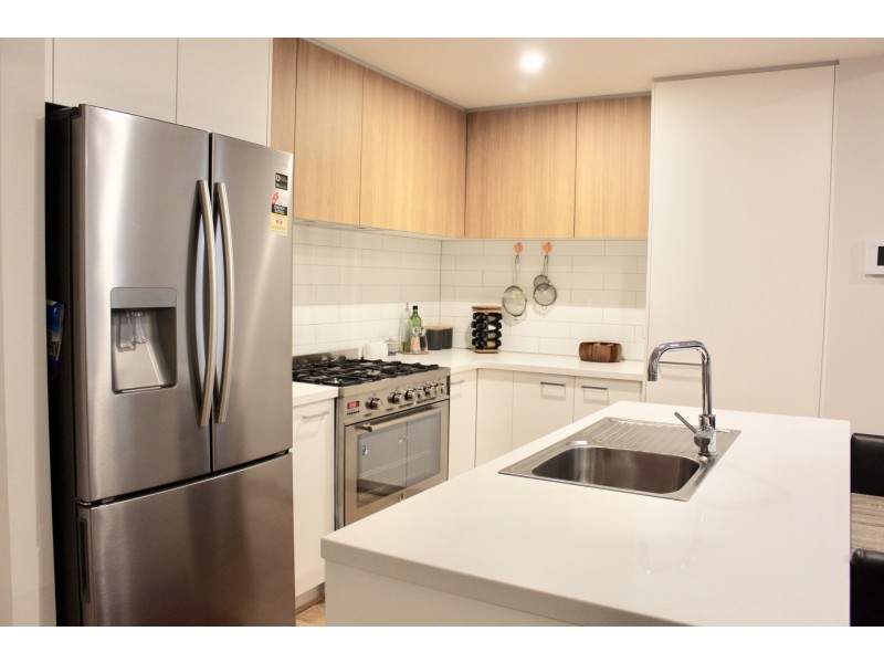 69 Hayton Park Boulevard, Cranbourne West VIC 3977