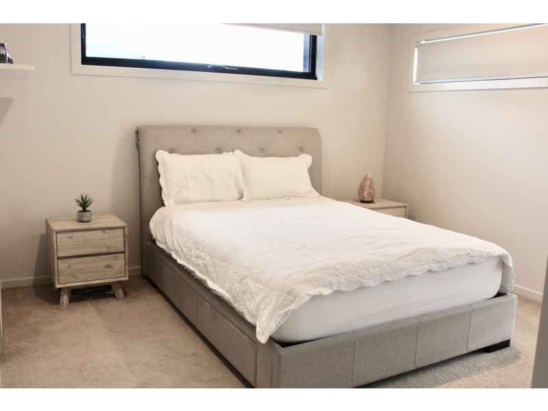 69 Hayton Park Boulevard, Cranbourne West VIC 3977