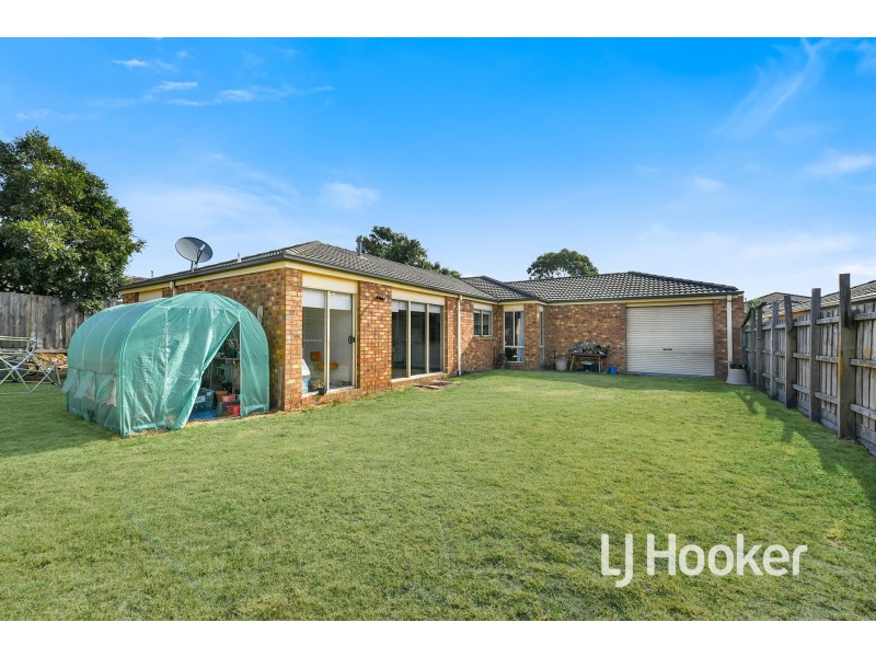 20 Horton Drive, Hampton Park VIC 3976