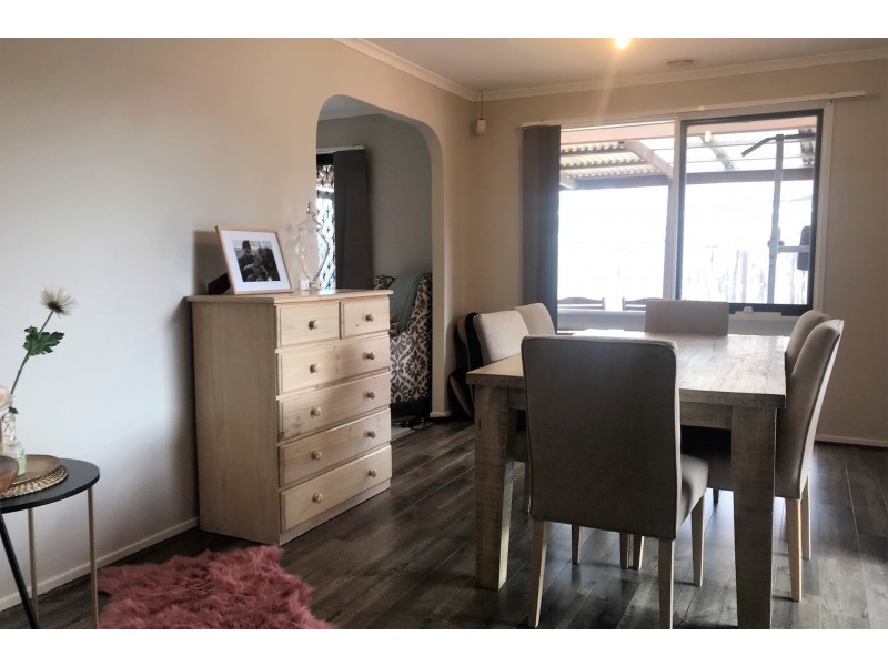 36 Leopold Crescent, Hampton Park VIC 3976