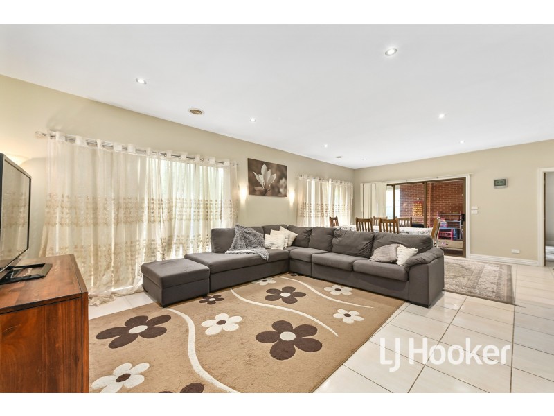 51 Littlecroft Avenue, Narre Warren South VIC 3805