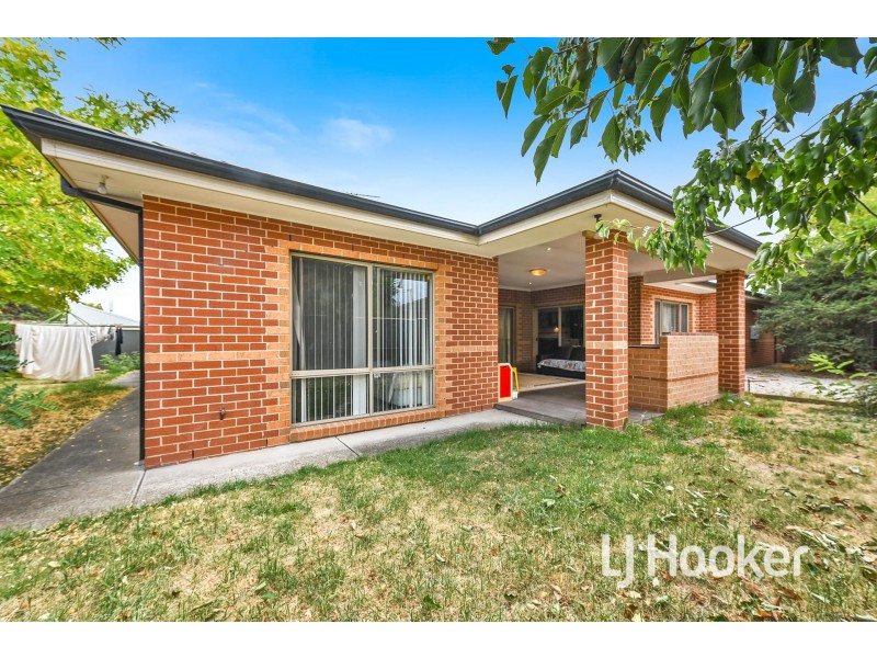 51 Littlecroft Avenue, Narre Warren South VIC 3805