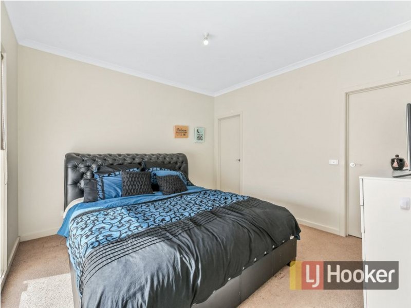9 Willis Close, Hampton Park VIC 3976