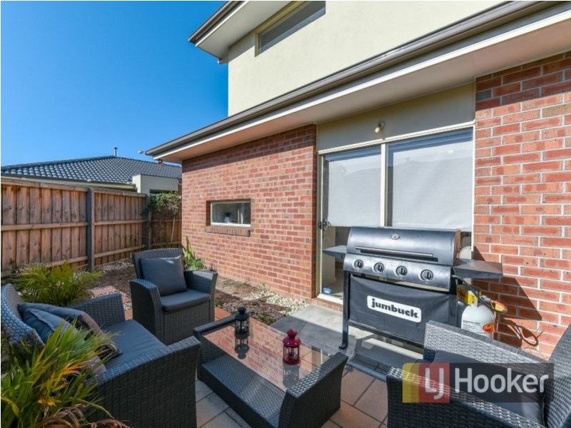 9 Willis Close, Hampton Park VIC 3976
