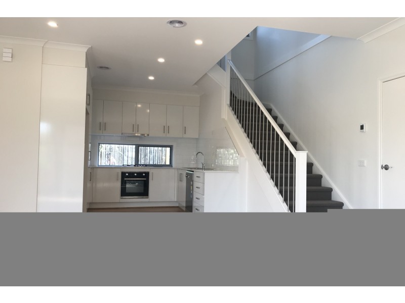 1/29 Burrows Street, Dandenong VIC 3175