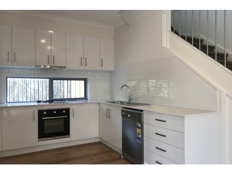 1/29 Burrows Street, Dandenong VIC 3175