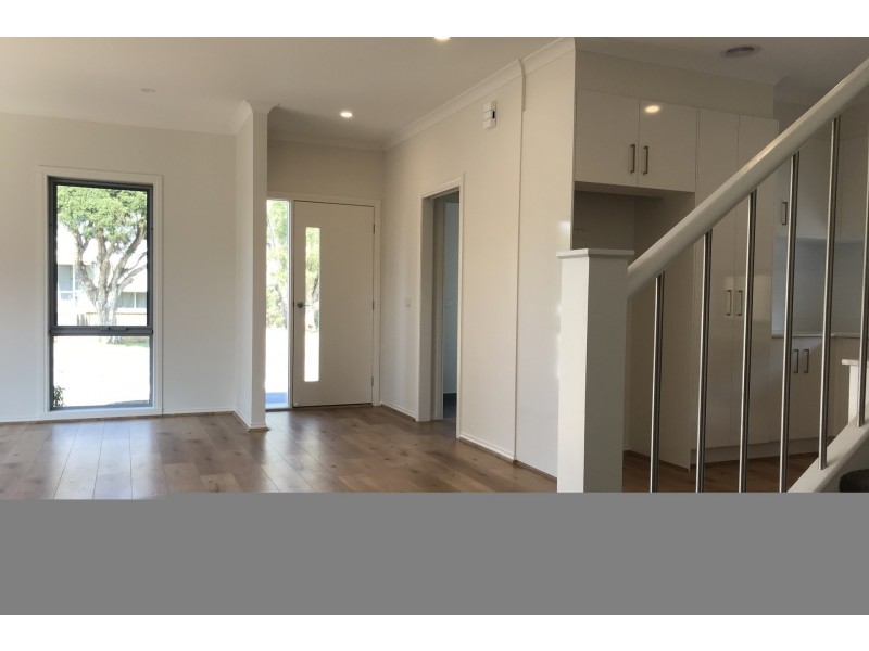 1/29 Burrows Street, Dandenong VIC 3175