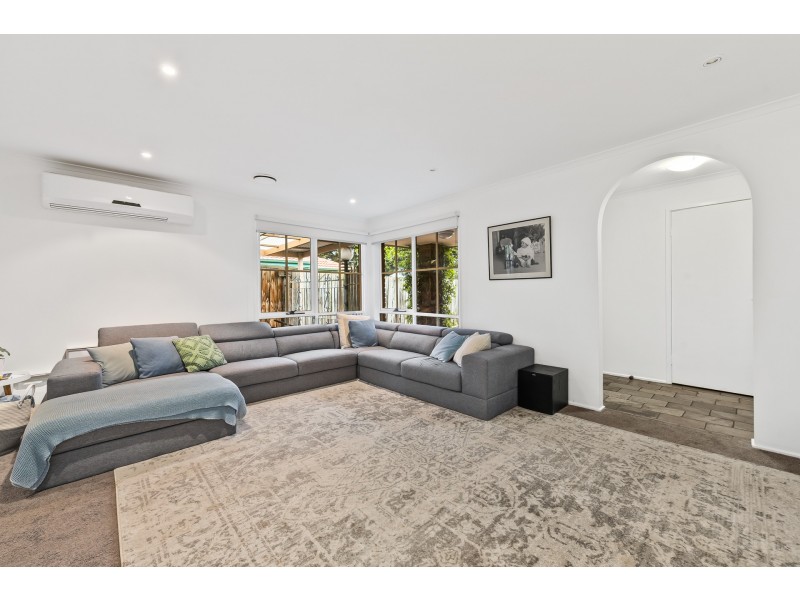 3 Bradley Court, Hampton Park VIC 3976