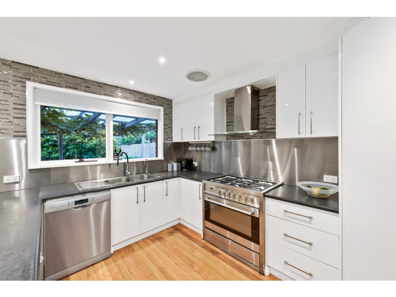 3 Bradley Court, Hampton Park VIC 3976