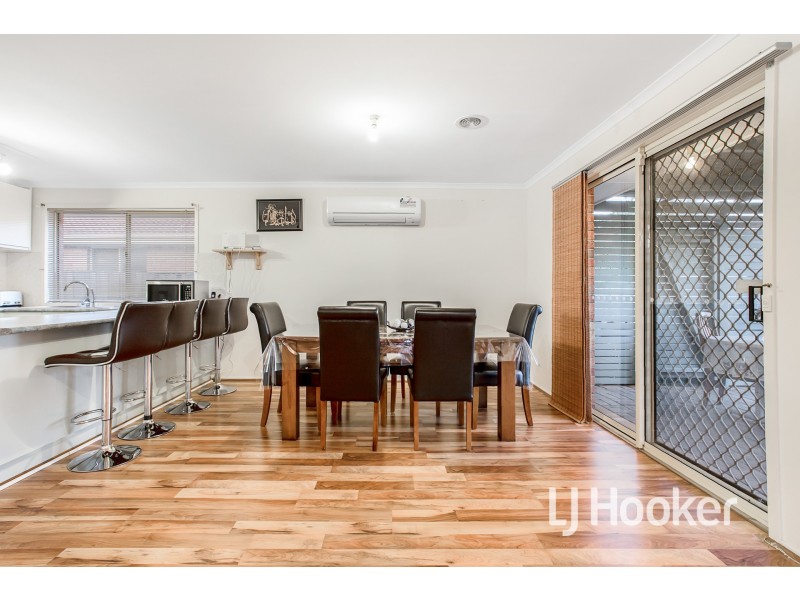 4 Cypress Close, Hampton Park VIC 3976
