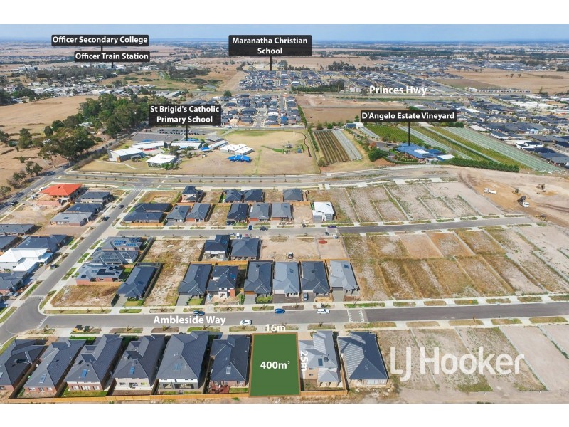 14 Ambleside Way, Officer VIC 3809