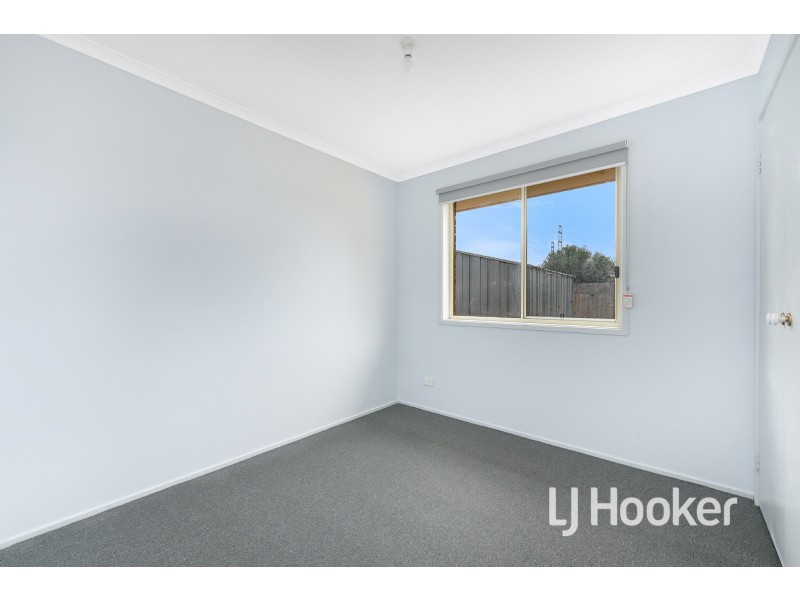 6 Middleham Close, Cranbourne West VIC 3977