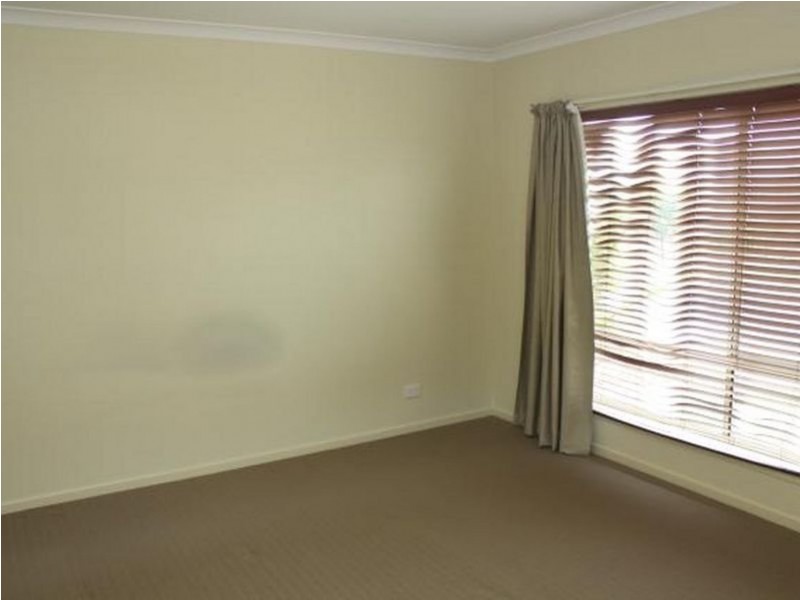 6 Island Circuit, Lyndhurst VIC 3975