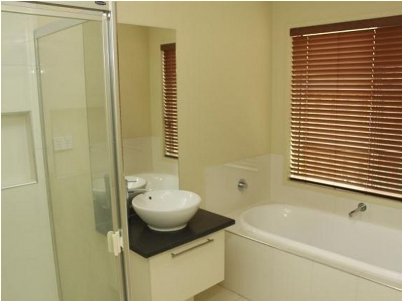 6 Island Circuit, Lyndhurst VIC 3975