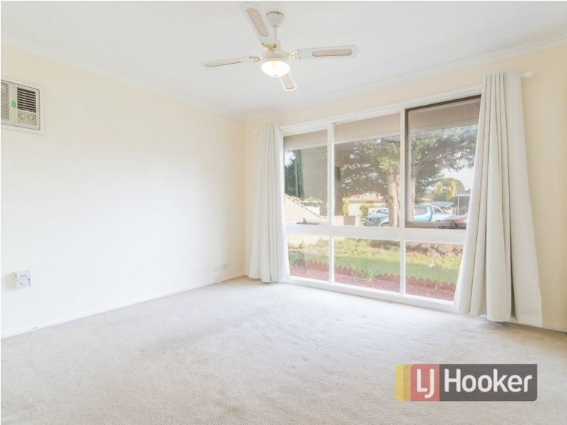 11 Jade Court, Hampton Park VIC 3976