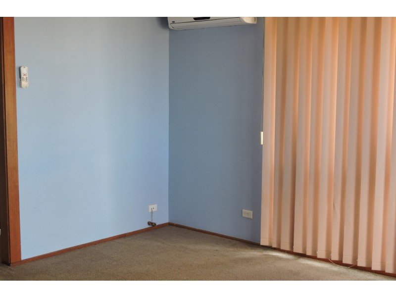 87 Warana Drive, Hampton Park VIC 3976