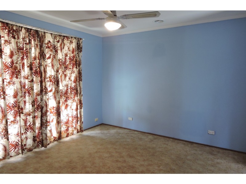 87 Warana Drive, Hampton Park VIC 3976