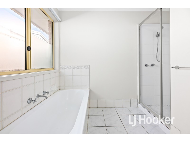 9 Eclipse Court, Hampton Park VIC 3976