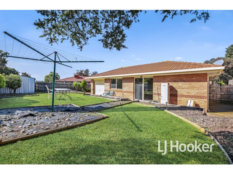 9 Eclipse Court, Hampton Park VIC 3976