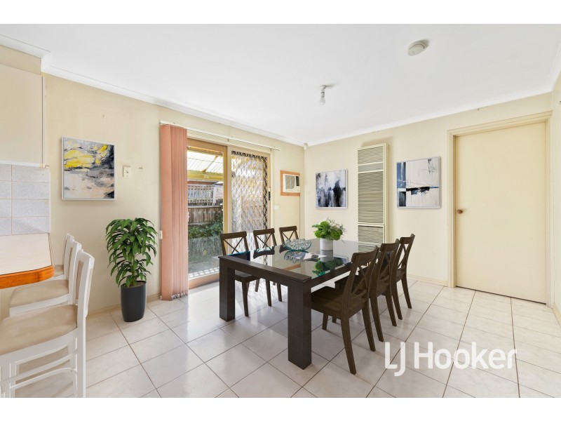 1/47 David Collins Drive, Endeavour Hills VIC 3802