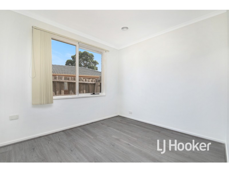 15 Narellan Drive, Hampton Park VIC 3976