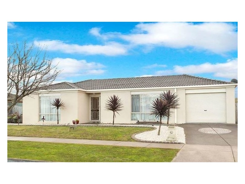 60 Amberley Park Drive, Narre Warren South VIC 3805
