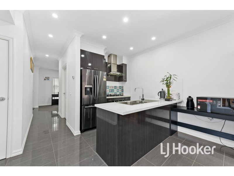 3 Pistachio Close, Hampton Park VIC 3976
