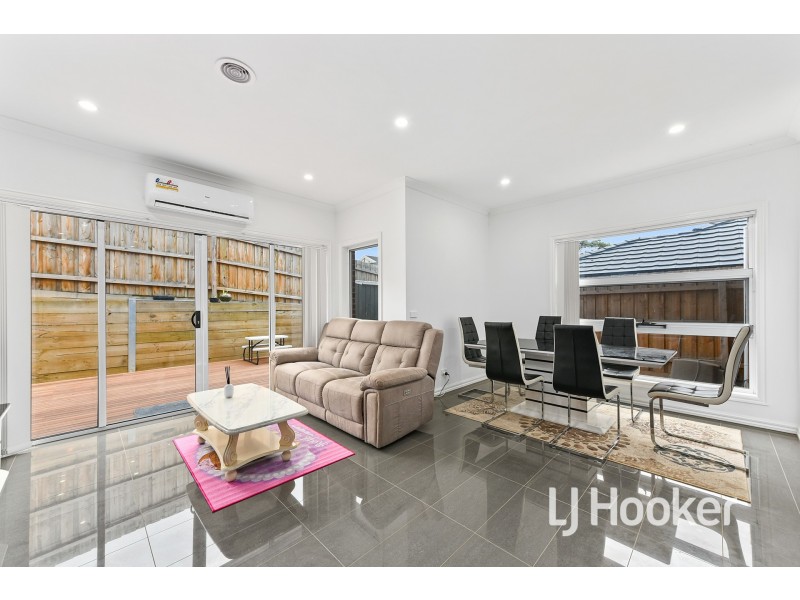 3 Pistachio Close, Hampton Park VIC 3976