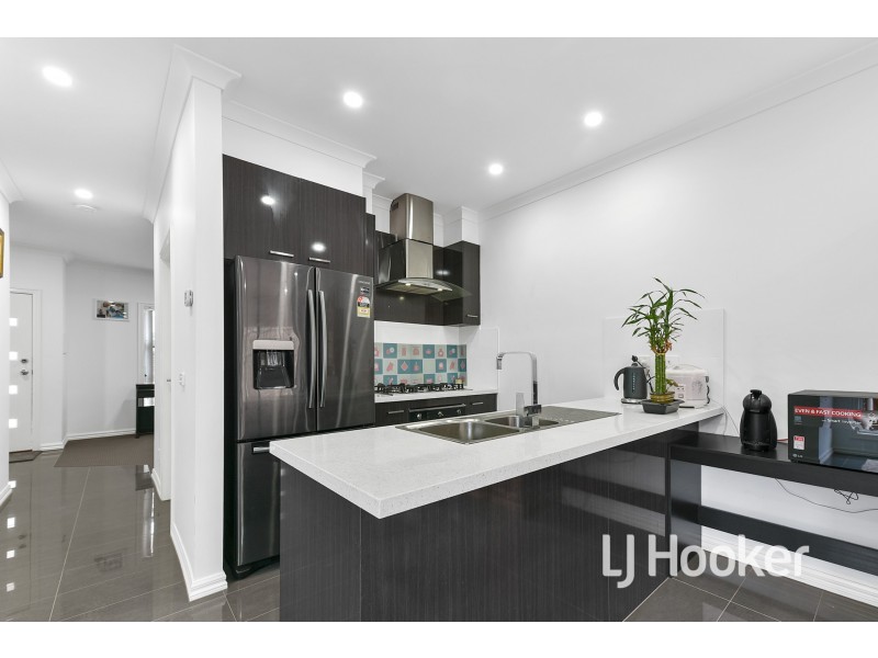 3 Pistachio Close, Hampton Park VIC 3976